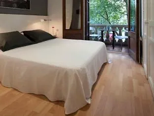 Hostalet De Πανσιόν 2*