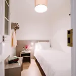 Hostalet De בית הארחה ברצלונה